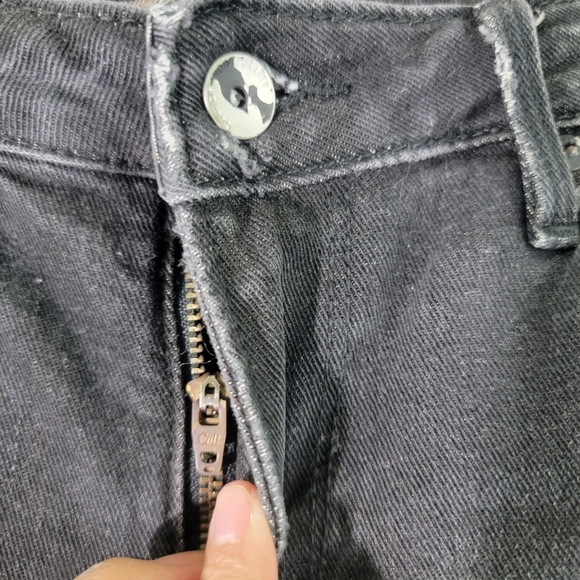 CULT Of INDIVIDUALITY Zen Mid-Rise Jeans Sz 29 Dark Washed Distressed Skinny Leg - Picture 4 of 10